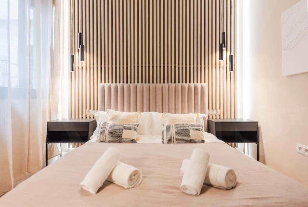 Contemporary Minimalist Apartment By Rems Malaga Ngoại thất bức ảnh