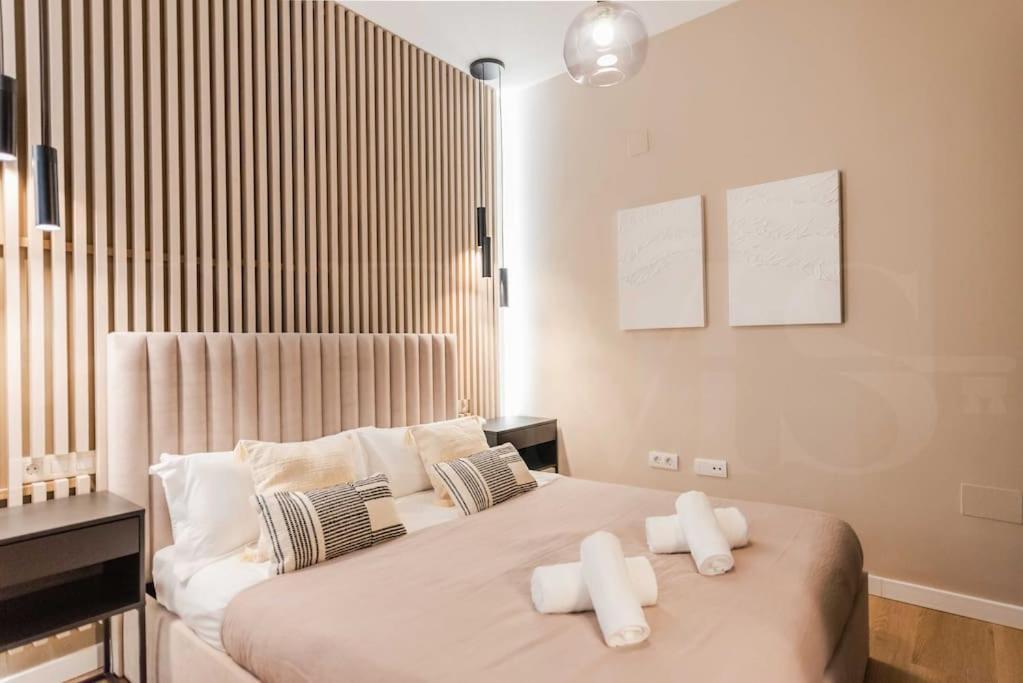 Contemporary Minimalist Apartment By Rems Malaga Ngoại thất bức ảnh