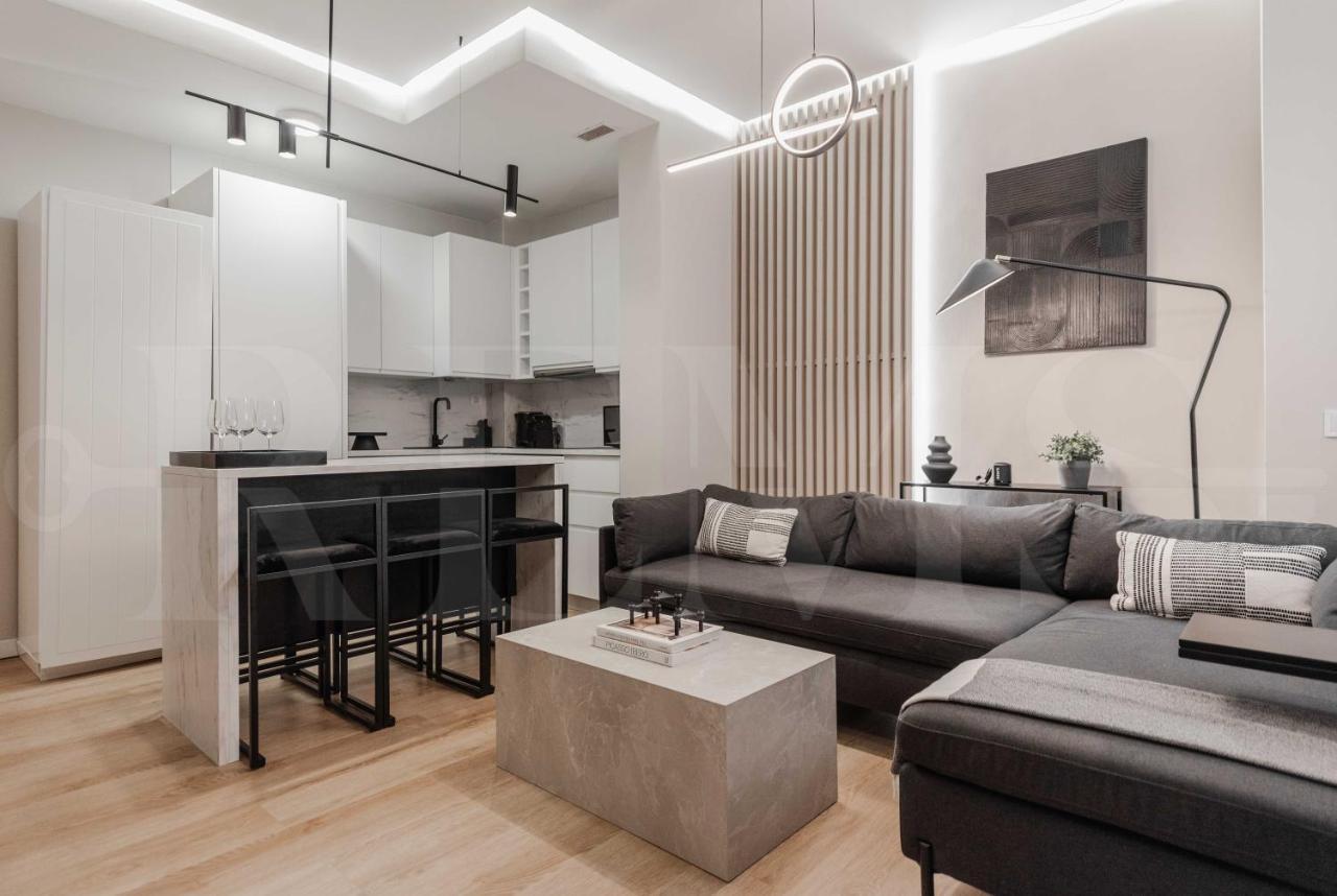 Contemporary Minimalist Apartment By Rems Malaga Ngoại thất bức ảnh
